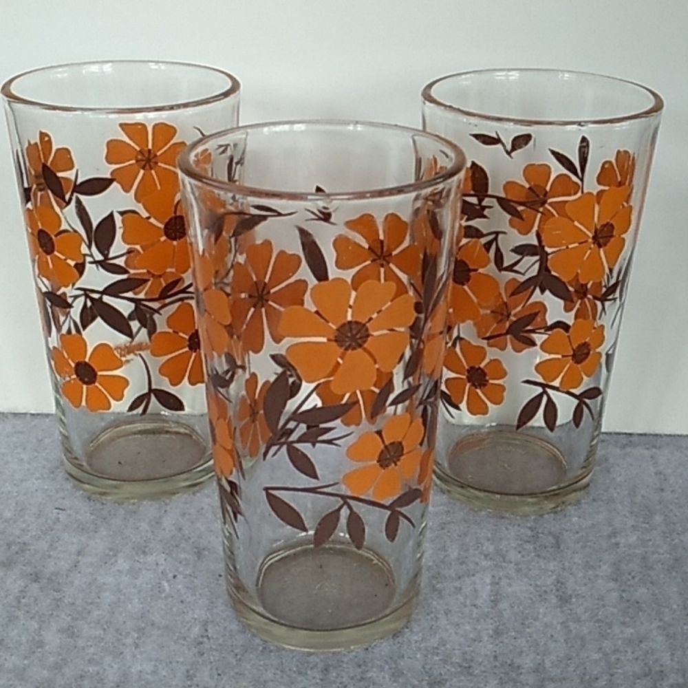 Vintage 1970s orange brown daisy Mexico tea glasses farmhouse shabby chic boho